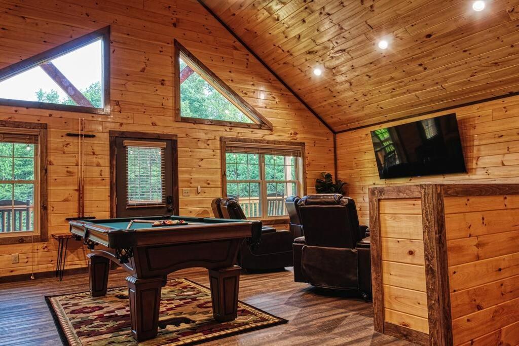 Adventure Retreat/Cabin/Pool+Hot Tub/Game Room+Theater Sevierville Exteriér fotografie