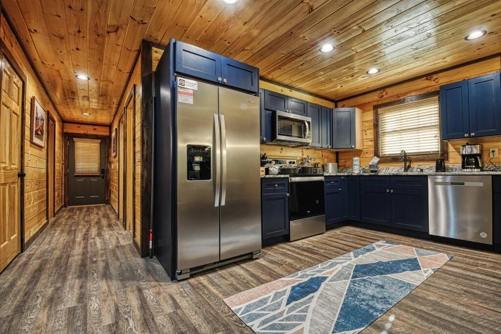 Adventure Retreat/Cabin/Pool+Hot Tub/Game Room+Theater Sevierville Exteriér fotografie