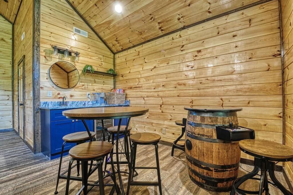 Adventure Retreat/Cabin/Pool+Hot Tub/Game Room+Theater Sevierville Exteriér fotografie