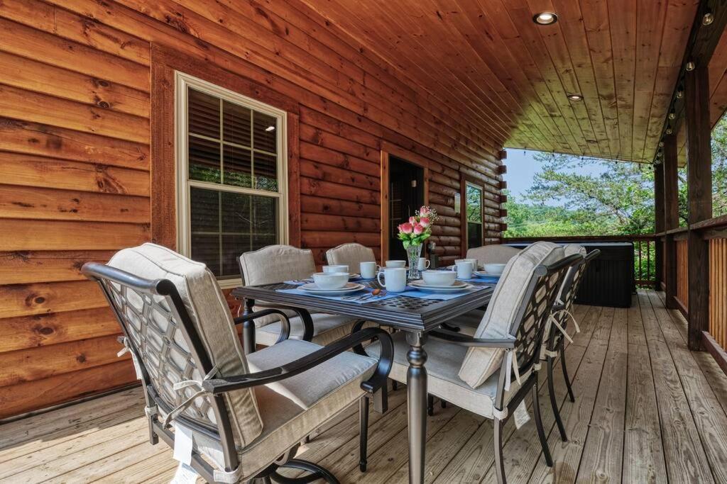 Adventure Retreat/Cabin/Pool+Hot Tub/Game Room+Theater Sevierville Exteriér fotografie
