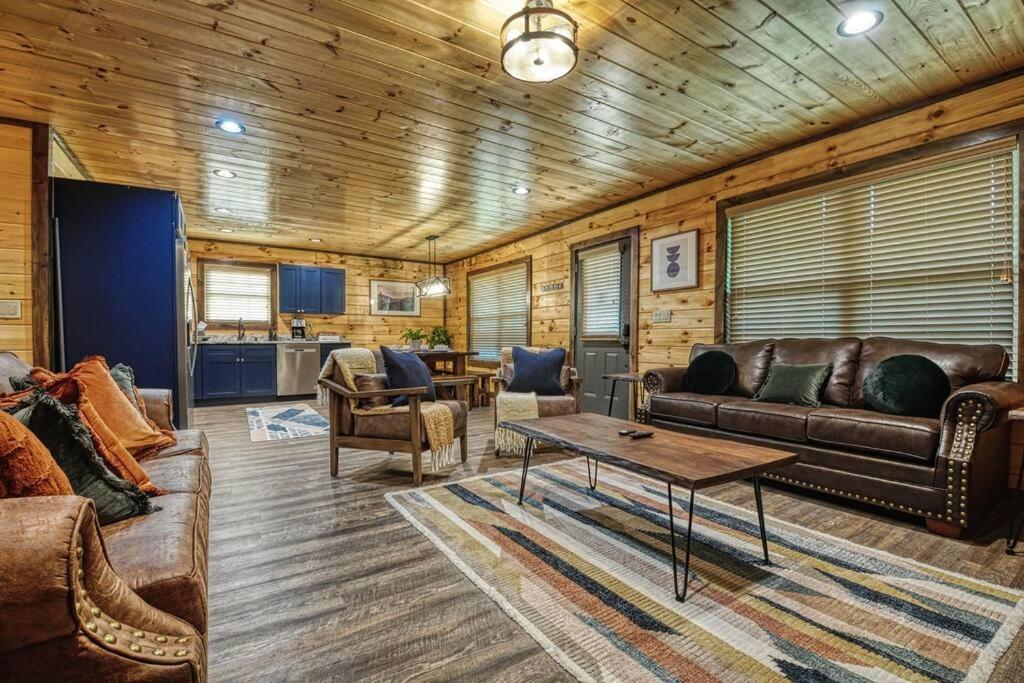 Adventure Retreat/Cabin/Pool+Hot Tub/Game Room+Theater Sevierville Exteriér fotografie