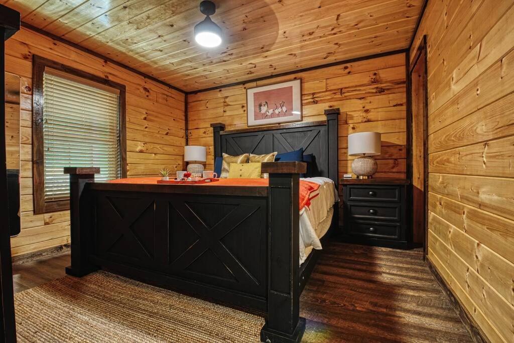 Adventure Retreat/Cabin/Pool+Hot Tub/Game Room+Theater Sevierville Exteriér fotografie